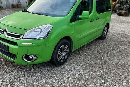 Citroen Berlingo 284.219 km 3.213 &euro; München 81249