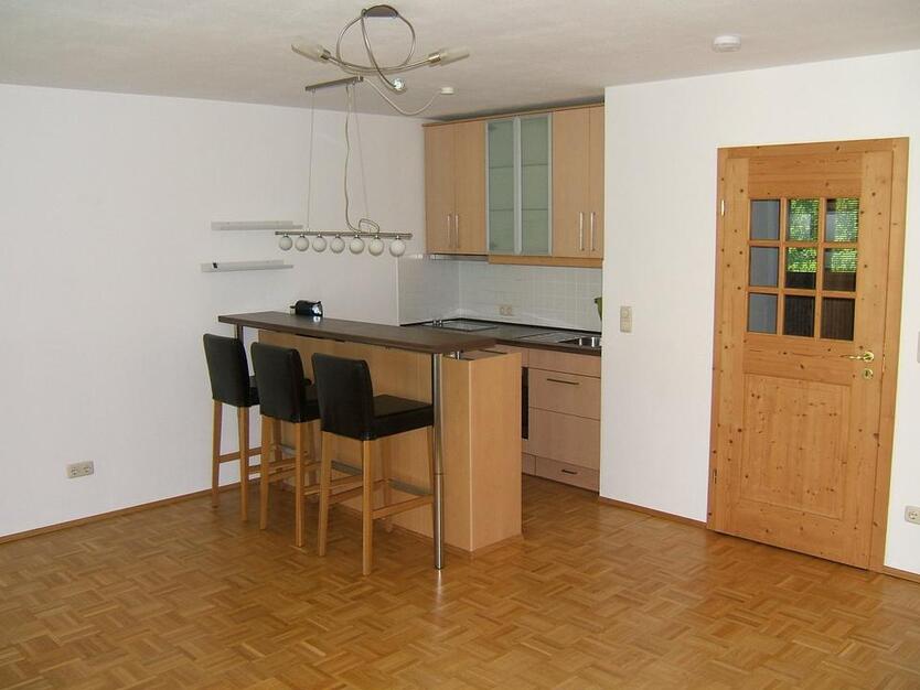 Von Privat: Gepflegte, bezugsfreie 1 Zi. Whg 34,37 m² mit Balkon