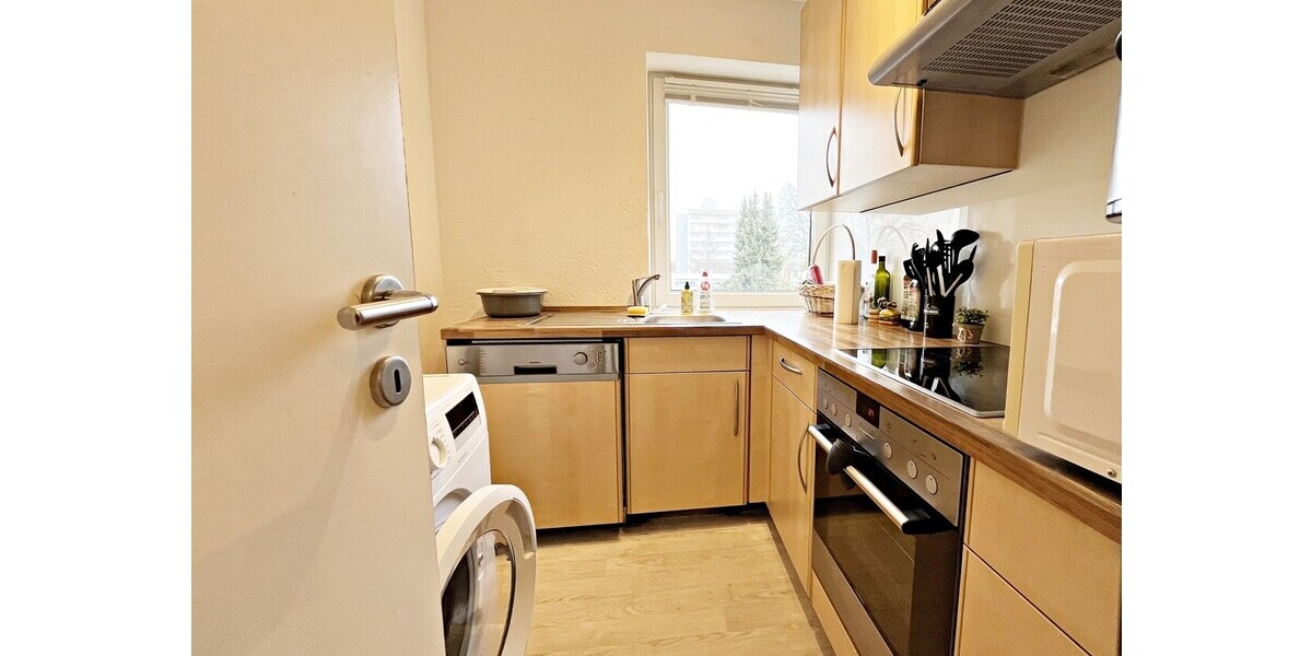 EUR EUR TOP - RENDITE EUR EUR ** möbliertes APARTMENT im Dachgeschoss ** !! VOLLTREFFER !! in Trudering - Wohnanlage München Trudering-Riem | Angebot:26198534