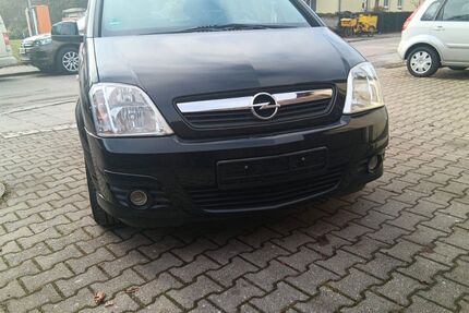 Opel Meriva 117.000 km 2.900 € München 81243