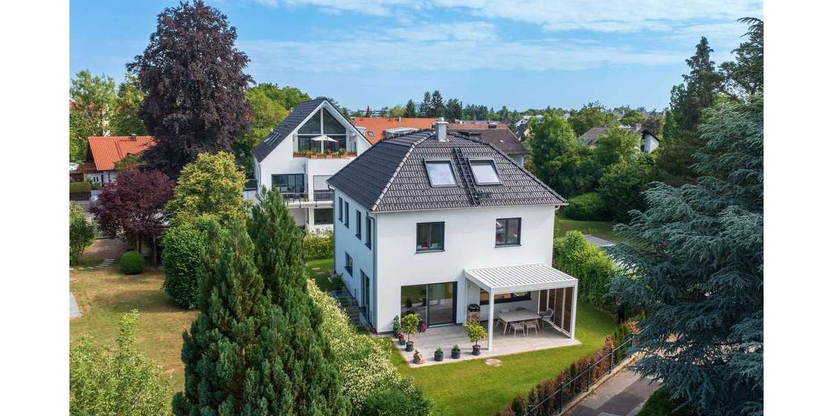 Haus zum Kaufen in Unterhaching 1.990.000 € 251 m² 7 zimmer