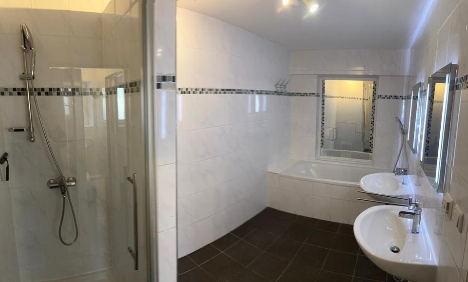 Reihenhaus Oberschleißheim - 4 Zimmer, 150 m&sup2;, 2.490&euro; | Angebot:25772700