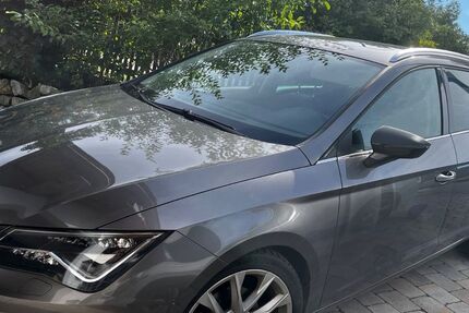 Seat Leon 109.000 km 12.300 &euro; Kleindingharting 82064