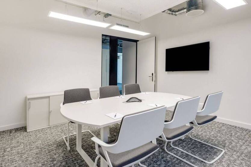 Lichtdurchflutete Arbeitsplätze und Büroräume in guter Lage - All-in-Miete