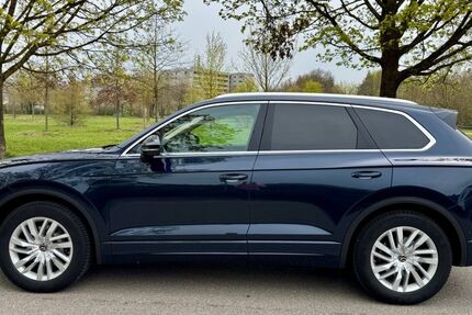 VW Touareg 70.500 km 53.500 &euro; Unterschleißheim 85716
