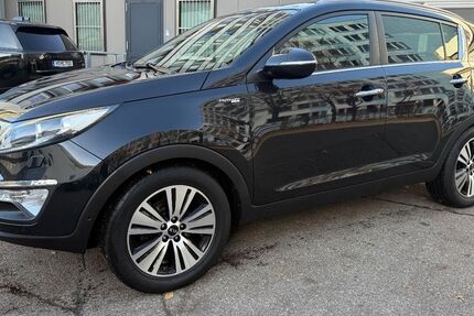 Kia Sportage 181.221 km 9.999 &euro; München 80636