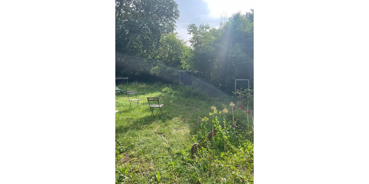 Zwei Parteien unter einem Dach mit Garten 4 zimmer