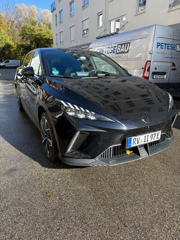 MG 4 46.800 km 18.400 € München 81541