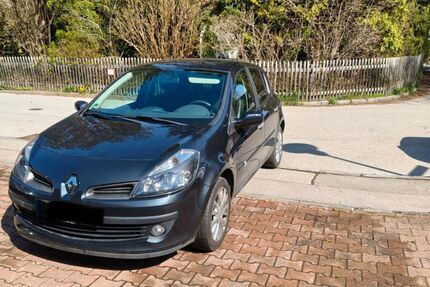 Renault Clio 109.402 km 2.350 &euro; Berg 82335