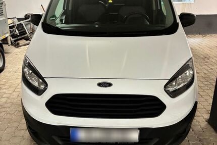 Ford Transit Courier 50.000 km 6.450 &euro; München 81739