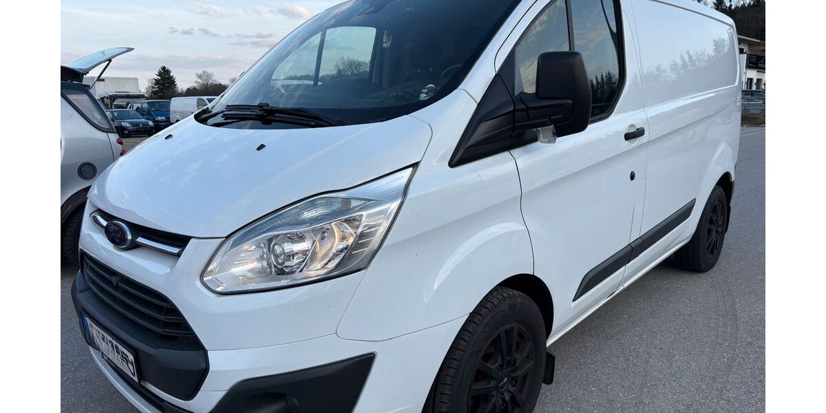 Ford Transit Custom 153.000 km 4.950 &euro; Puchheim 82178