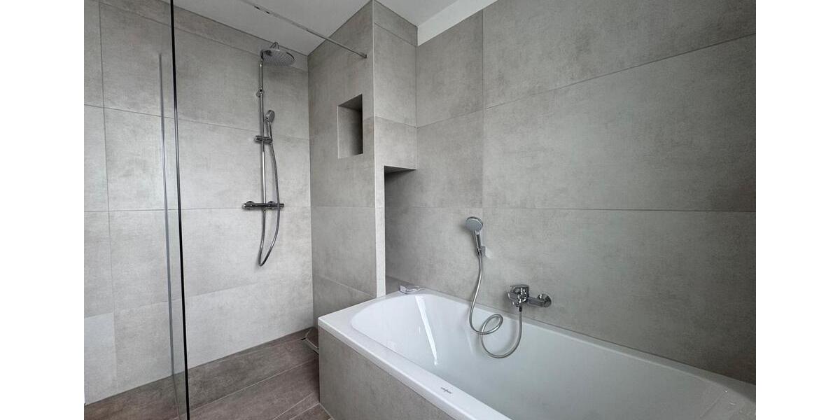 Doppelhaushälfte Gilching - 6 Zimmer, 160 m&sup2;, 2.850&euro; | Angebot:25540017