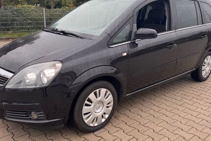 Opel Zafira 169.890 km 3.499 € München 81825