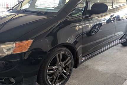 Mitsubishi Colt 129.000 km 3.500 &euro; München 81735