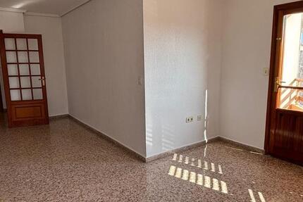 Zentral gelegenes Apartment in Valencia Manises 5 zimmer