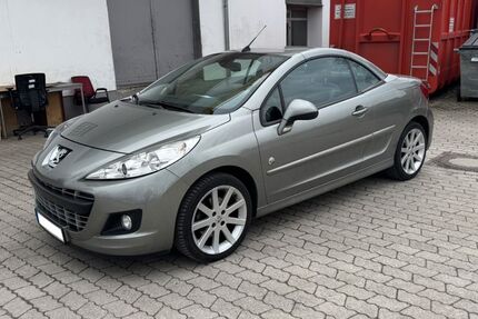 Peugeot 207 111.700 km 3.990 &euro; München 80686