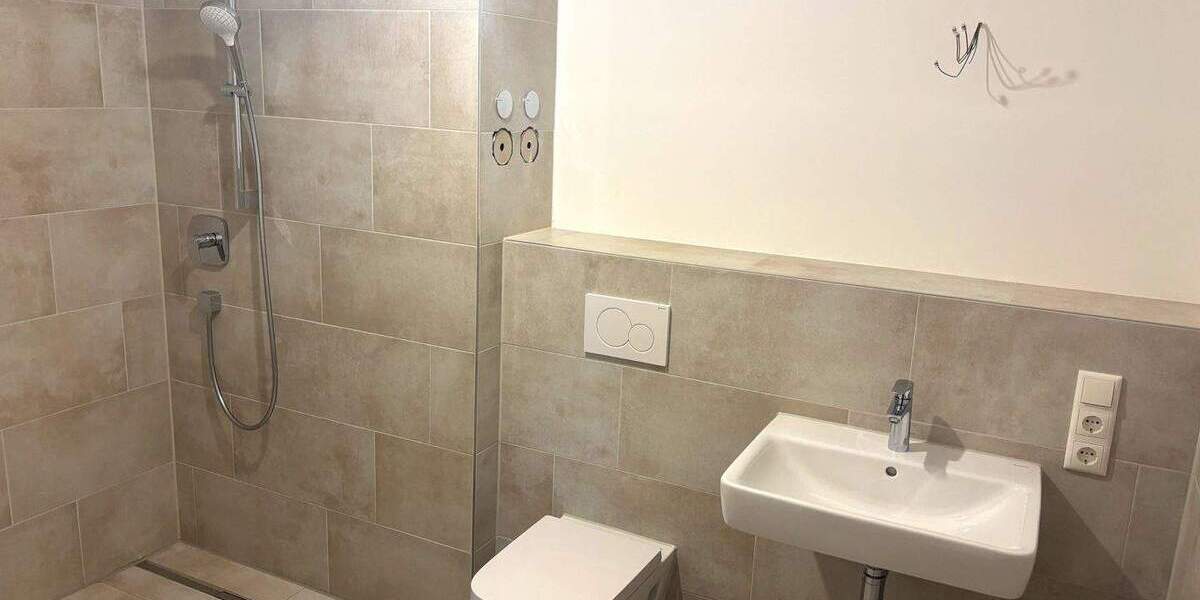 Etagenwohnung Markt Schwaben - 3 Zimmer, 82 m&sup2;, 1.650&euro; | Angebot:25698392