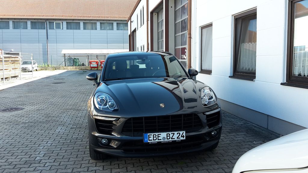 Porsche Macan 92.000 km 39.900 &euro; Landsham 85652
