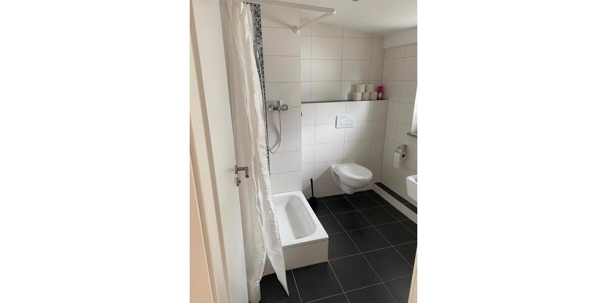 Reihenhaus München Feldmoching-Hasenbergl - 4.5 Zimmer, 140 m&sup2;, 3.200&euro; | Angebot:26338329