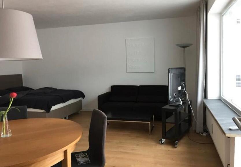 Möbliertes Apartment 40 qm mit Balkon zimmer