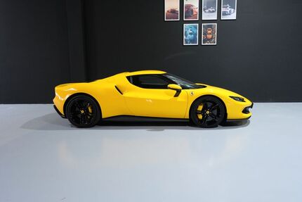 Ferrari 296 GTB 2.000 km 289.000 &euro; München 81245