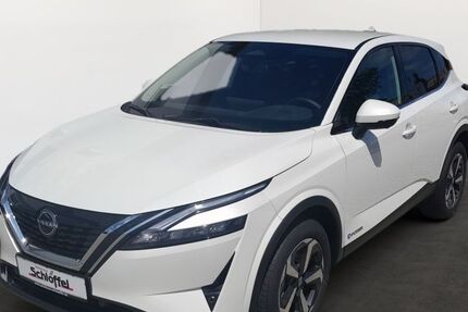 Nissan Qashqai 2.500 km 38.900 € Kirchseeon 85614