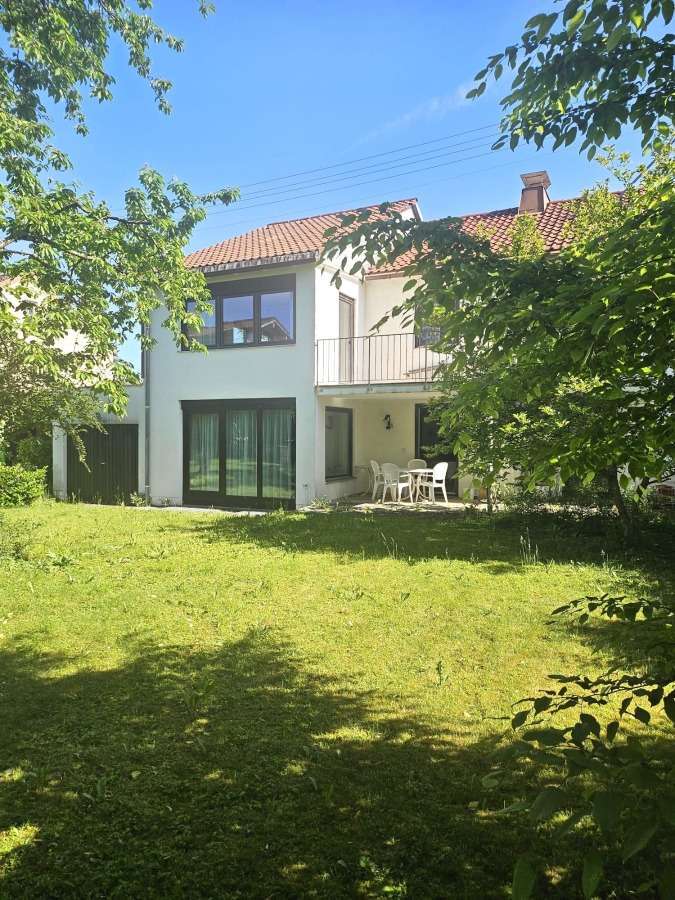 Haus zum Kaufen in Haar 1.285.000 € 215 m²