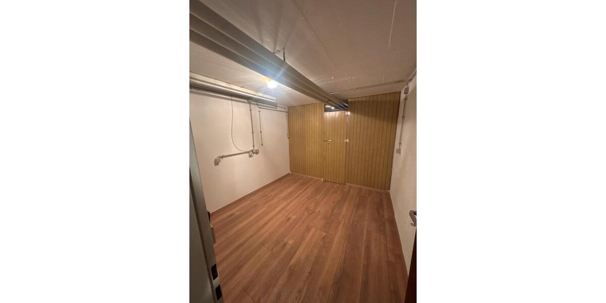Reihenhaus Neufahrn bei Freising Mintraching-Grüneck - 7 Zimmer, 140 m&sup2;, 2.750&euro; | Angebot:26066116