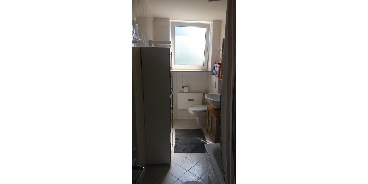 Möbliertes Zimmer in WG für ein Jahr 1 zimmer