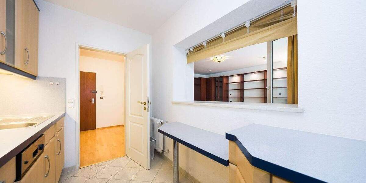 Zentral & ruhig im Grünen nahe BMW und U-Bahn - Apartment mit Balkon, Duplexstpl. & separater Küche 1 zimmer