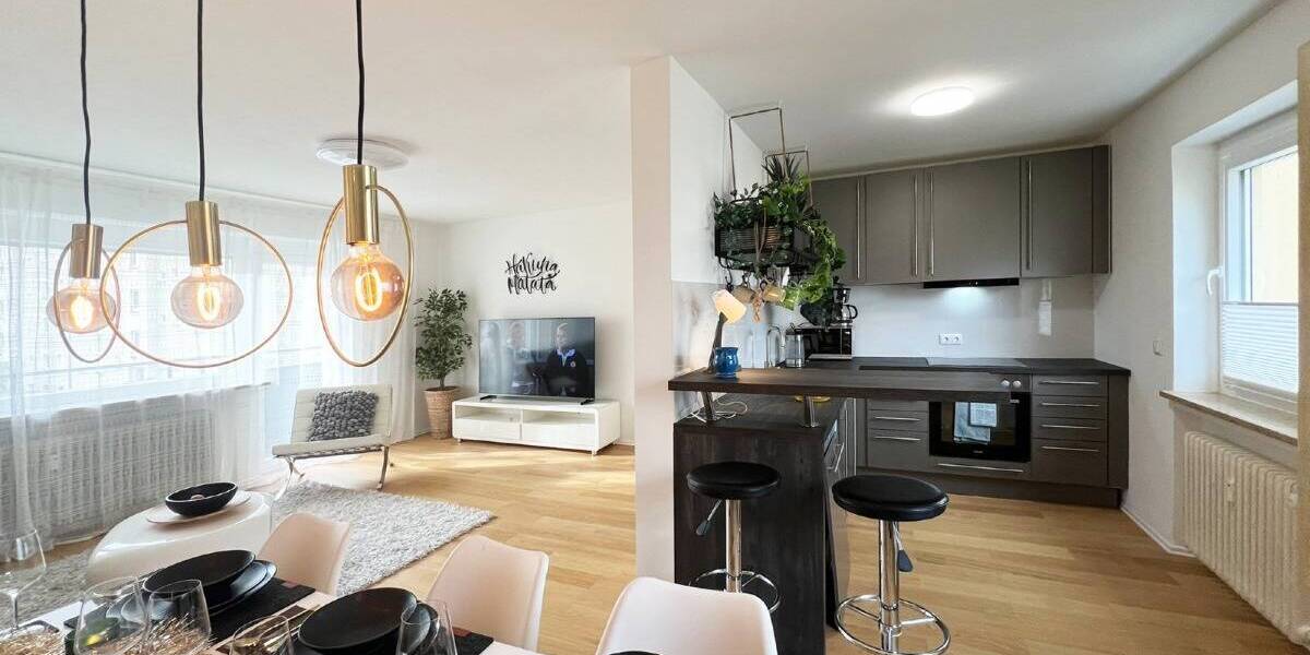 Etagenwohnung München Schwabing-Freimann - 4 Zimmer, 92 m&sup2;, 2.950&euro; | Angebot:26875713