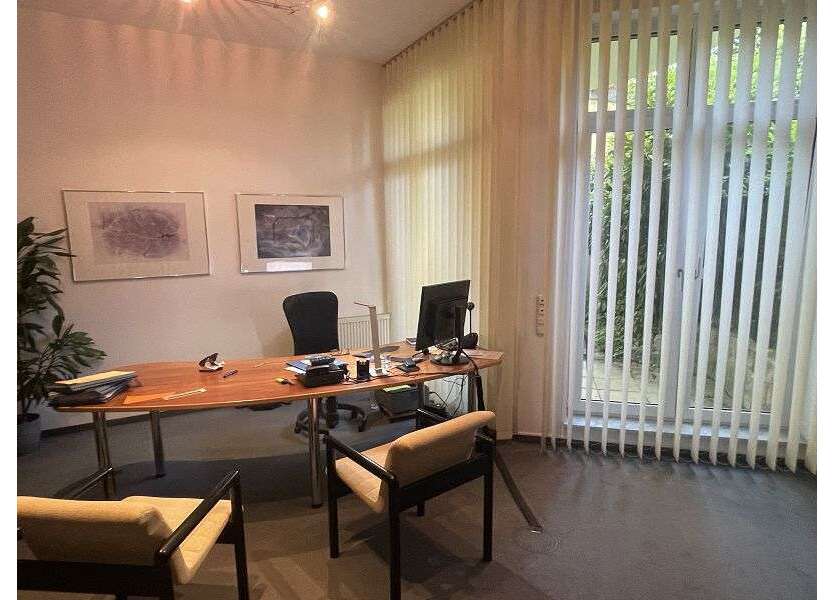 Büro in München 1.920 € 96 m²