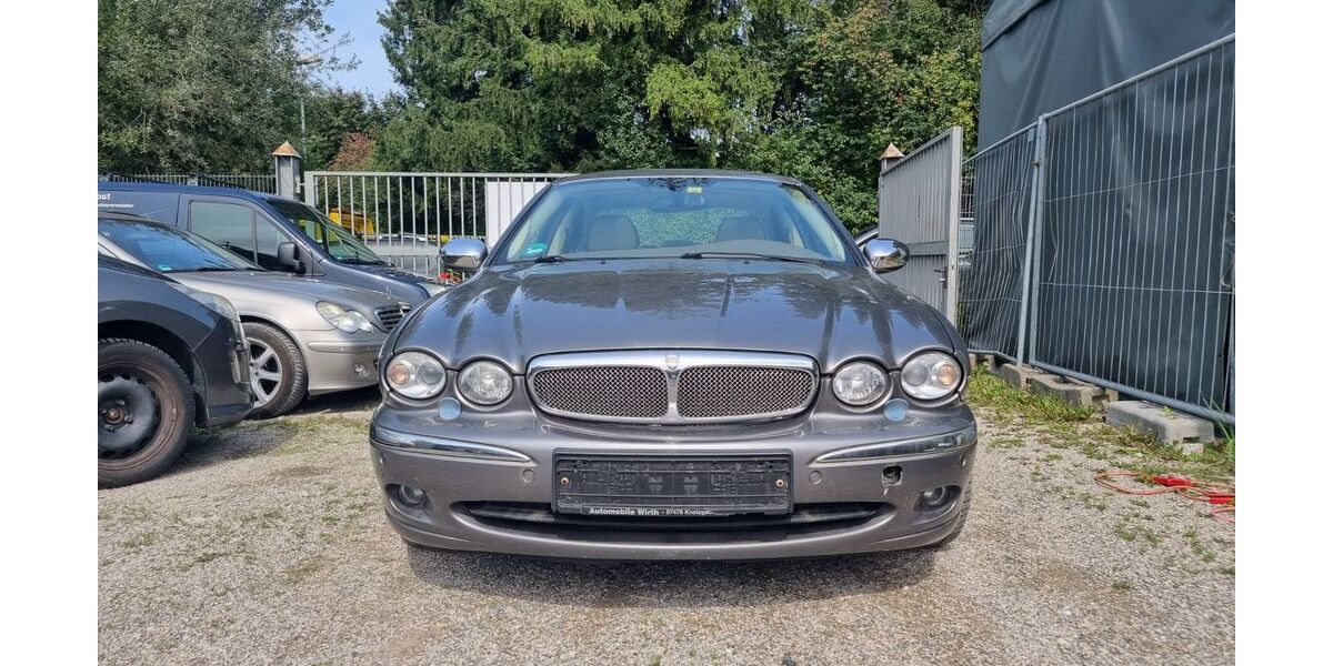 Jaguar X-Type 227.840 km 1.900 &euro; Karlsfeld 85757