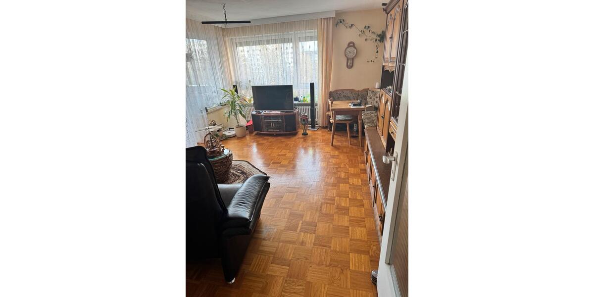 Etagenwohnung Germering - 3 Zimmer, 82 m&sup2;, 1.950&euro; | Angebot:25733059