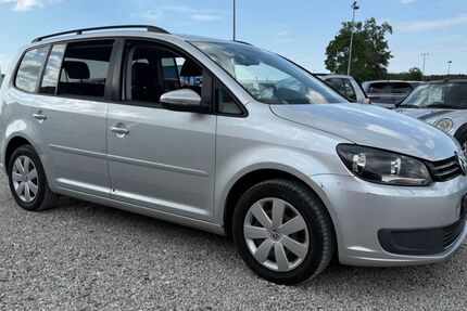 VW Touran 308.000 km 2.999 &euro; München 81829