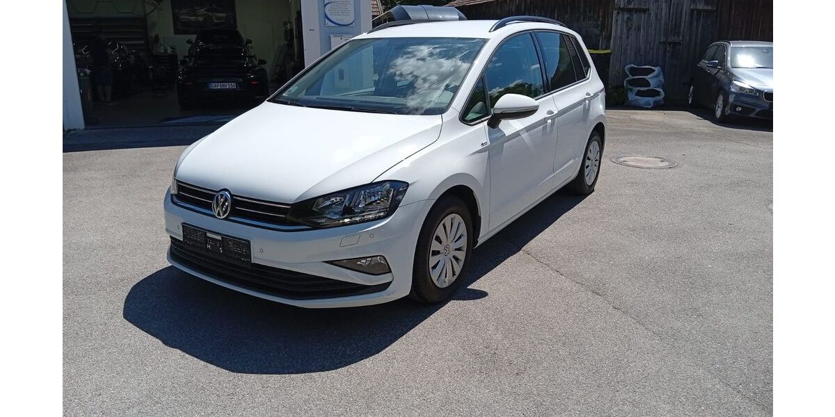 VW Golf Sportsvan 96.210 km 12.900 &euro; München 80999