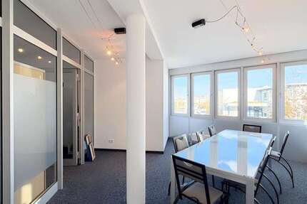Büro in Krailling 270 € 20.08 m² zimmer