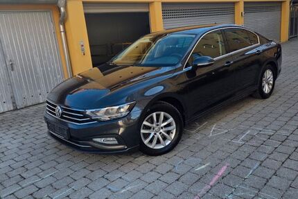 VW Passat 132.600 km 18.900 &euro; München 81373