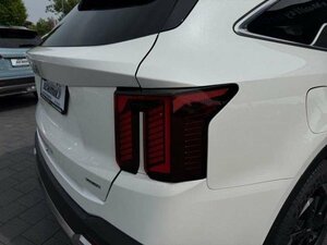 Kia SORENTO PE 1.6T PHEV AWD PLAT 7S NAP PR 2.000 km 58.990 € Höhenkirchen-Siegertsbrun 85635