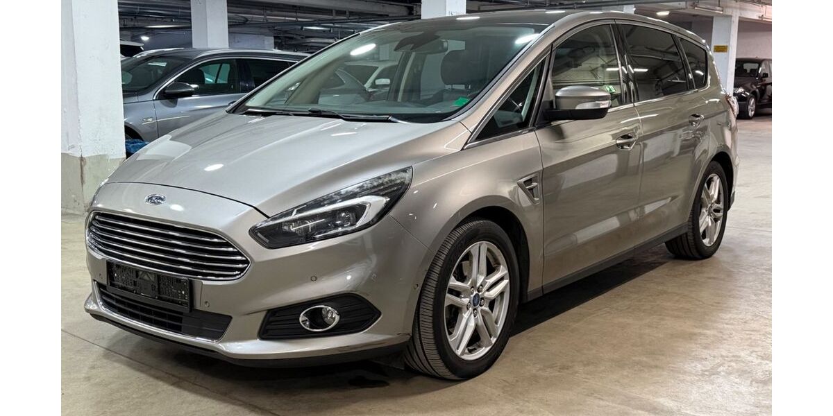 Ford S-Max 147.037 km 12.800 &euro; München 81677