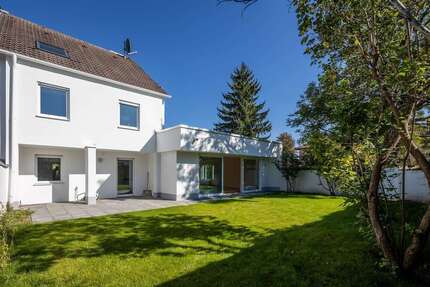Haus zum Mieten in München 3.180 € 177.54 m²