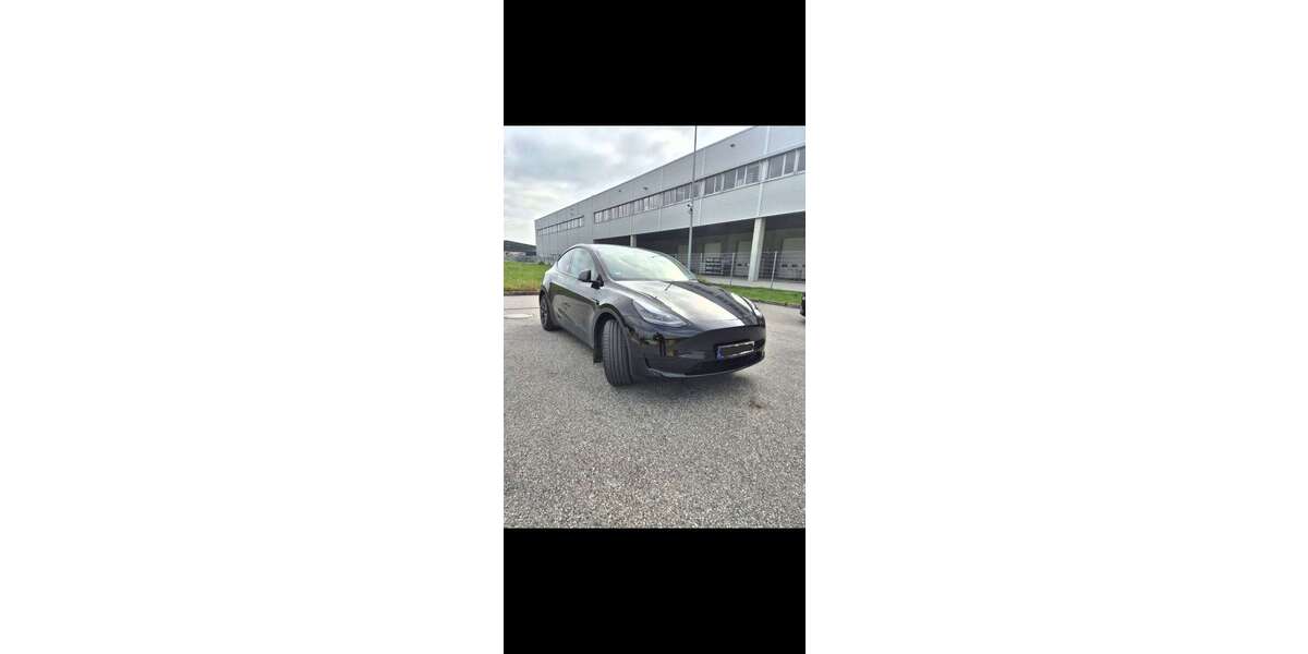 Tesla Model Y 25.000 km 41.400 &euro; Neufahrn bei Freising017444444 85375