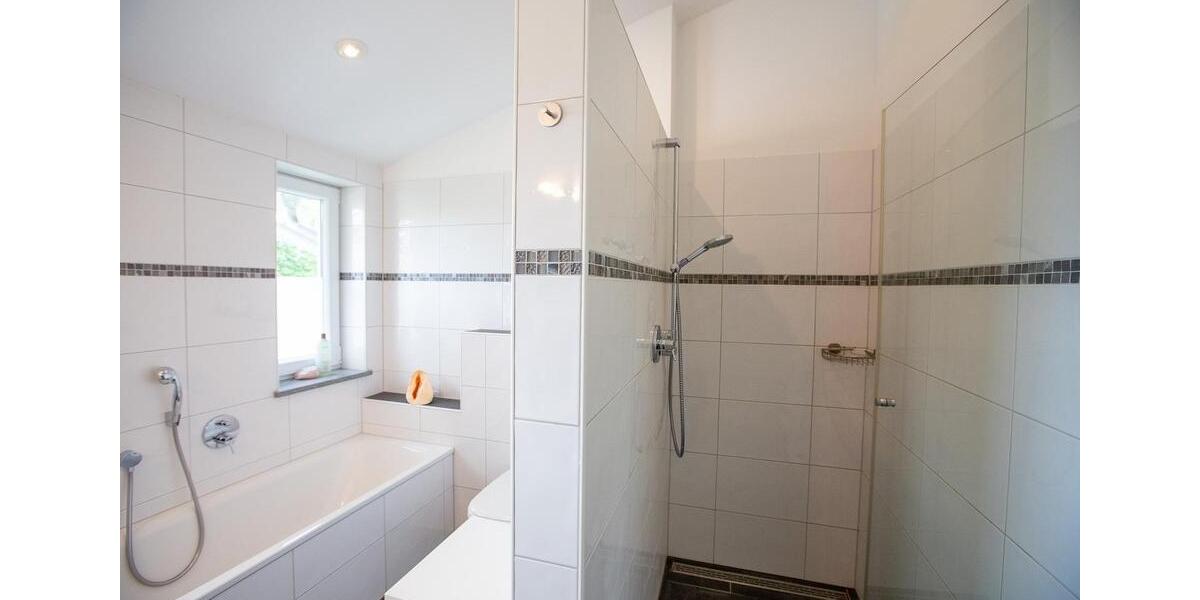 Doppelhaushälfte Wörthsee - 5 Zimmer, 174 m&sup2;, 3.290&euro; | Angebot:25416268