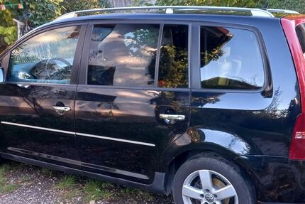 VW Touran 213.000 km 3.200 &euro; Icking 82057