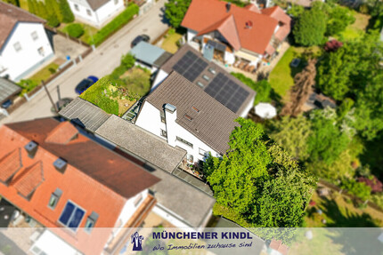 RAUM ZUM WACHSEN: DOPPELHAUSHÄLFTE MIT ZWEI TERRASSEN & DOPPELGARAGE IN ALLACH - Haus München Allach-Untermenzing | Angebot:27444915