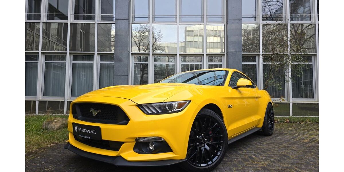 Ford Mustang 49.000 km 34.980 &euro; München 81929