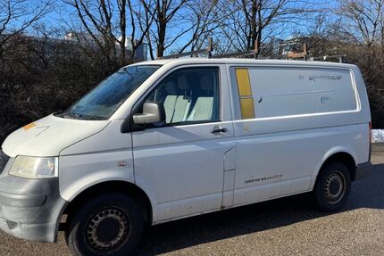 VW T5 Transporter 200.000 km 3.300 &euro; Feldkirchen 85622