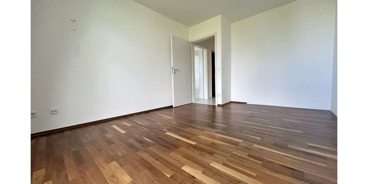 - Dachgeschoßwohnung München Bogenhausen | Angebot:26714706