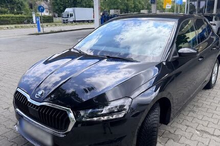Skoda Fabia 22.200 km 15.600 &euro; Neuried 82061
