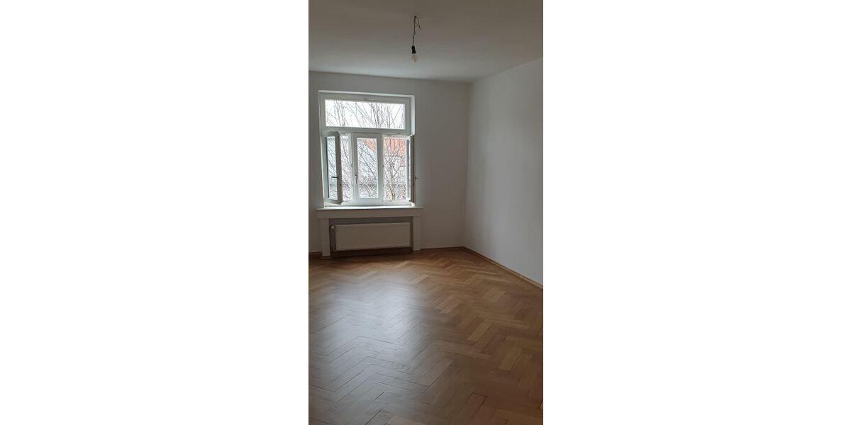 Etagenwohnung München Schwanthalerhöhe - 1 Zimmer, 100 m&sup2;, 750&euro; | Angebot:25959532